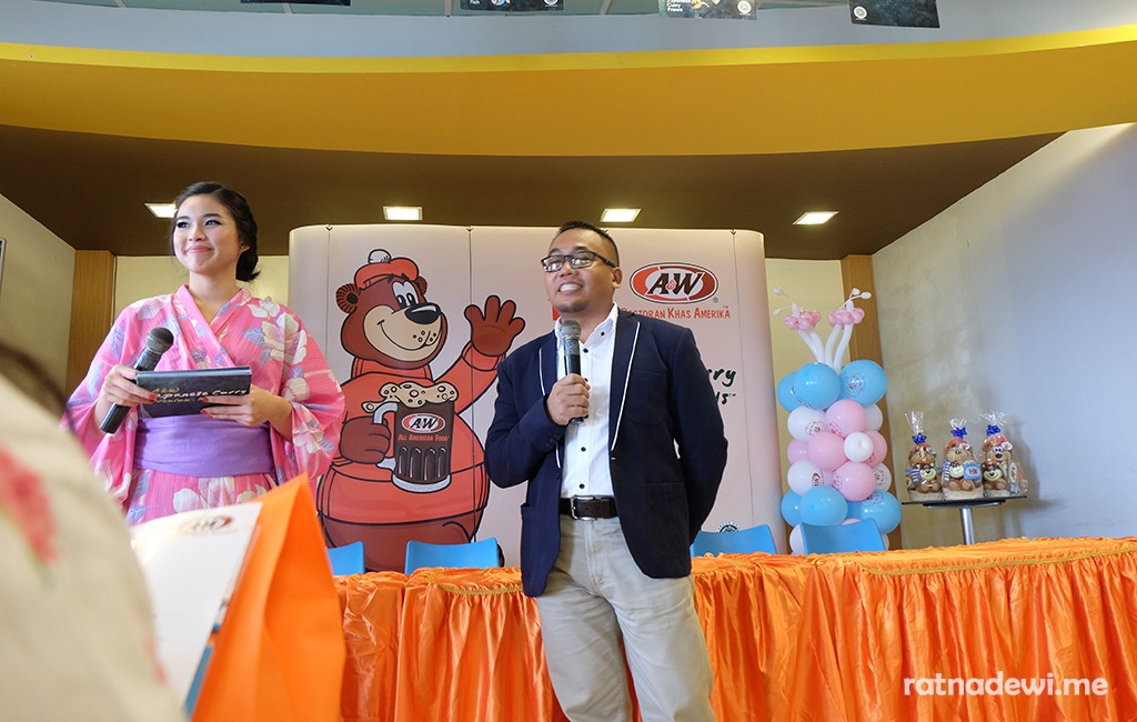 Suryo Wiratno, Product Development and Quality Assurance Manager A&W dalam acara launching Japanesse Curry Premium Mixbowl